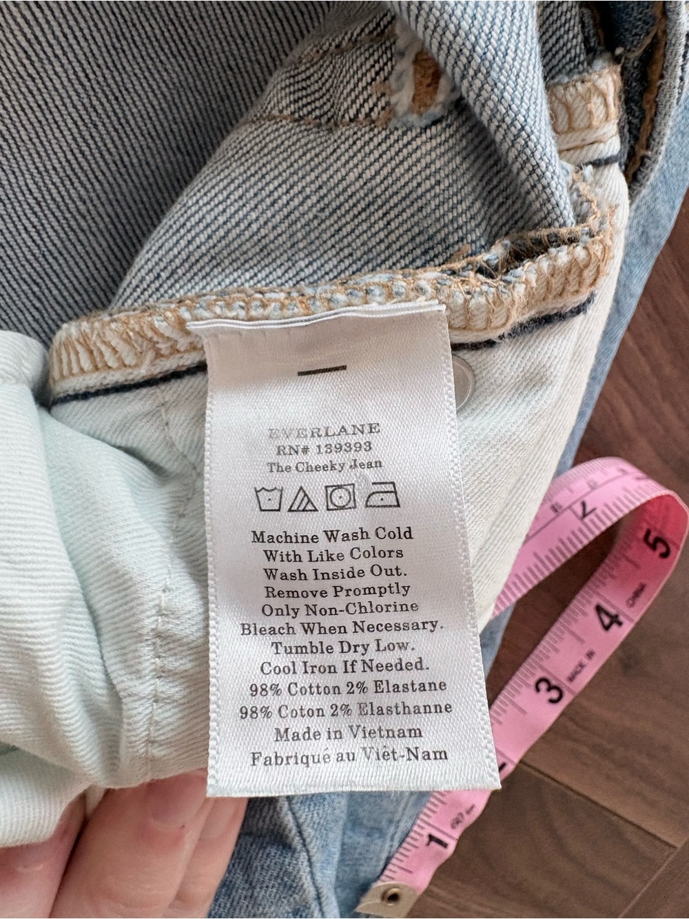 Everlane The Cheeky Jean - Picture 10 of 11